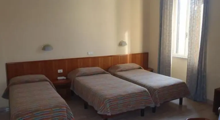 Dört Kişilik Oda