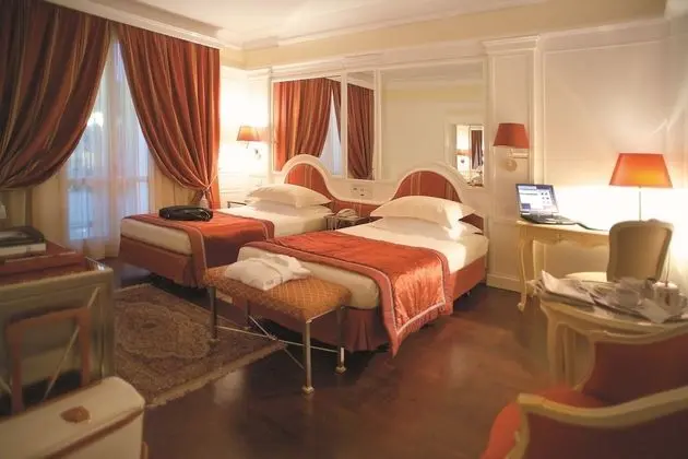Deluxe Tek Büyük veya İki Ayrı Yataklı Oda, Teras