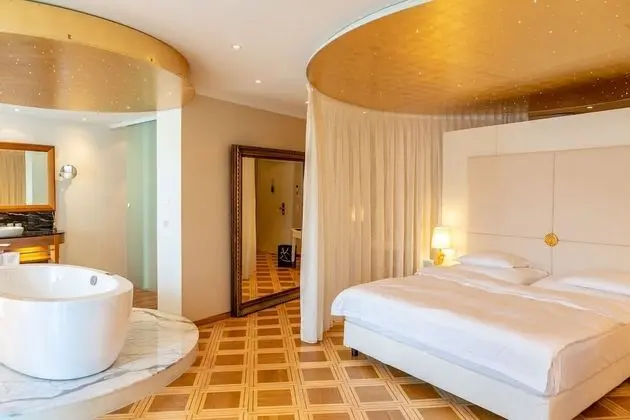 Romantic Süit, 1 En Büyük (King) Boy Yatak, Balkon, Nehir Manzaralı