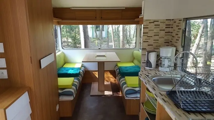 Ağaç Ev (La Goutte d'O et sa Caravane)