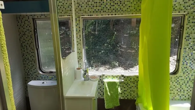 Ağaç Ev (La Goutte d'O et sa Caravane)