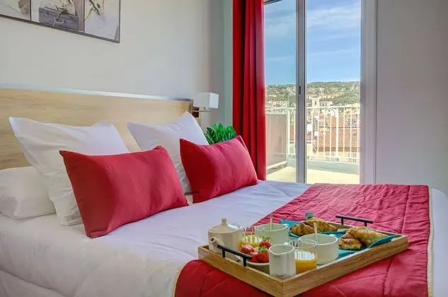 Superior Tek Büyük Yataklı Oda