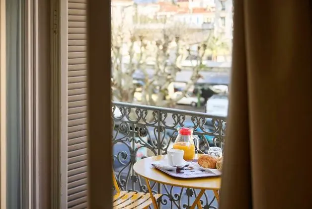 Superior Tek Büyük Yataklı Oda, Balkon