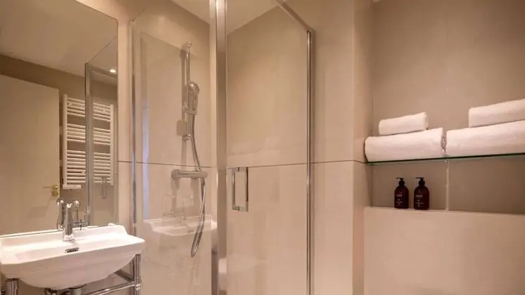 Deluxe Tek Büyük Yataklı Oda (L’Exquise)