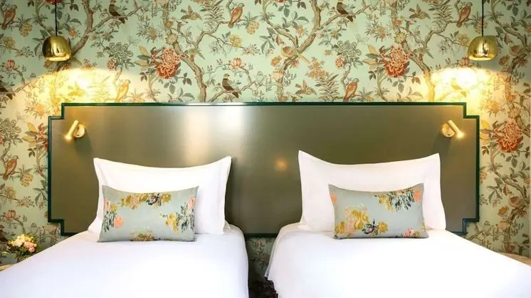 Superior Tek Büyük Yataklı Oda (La Charmante)