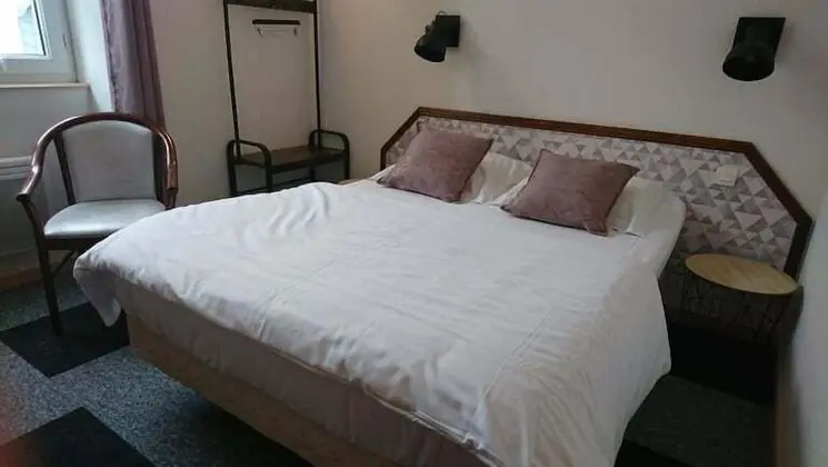 Tek Büyük Yataklı Oda