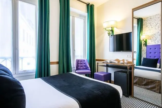 Standard Tek Büyük Yataklı Oda