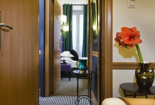 Standard Tek Büyük Yataklı Oda