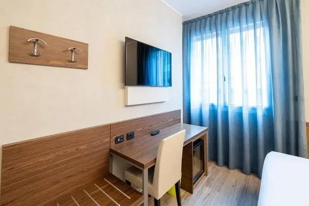 Premium Büyük Yataklı Tek Kişilik Oda