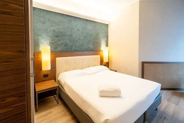 Premium Büyük Yataklı Tek Kişilik Oda