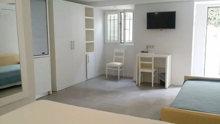 Dört Kişilik Oda (Rez de jardin)