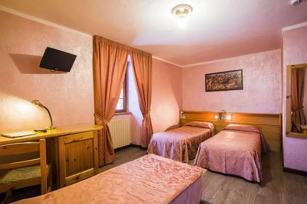 Tek Büyük veya İki Ayrı Yataklı Oda