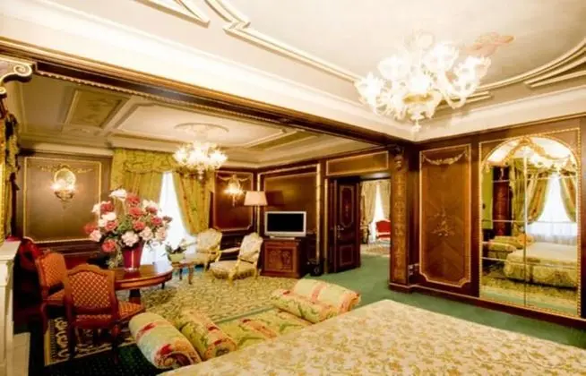 Imperial Suite