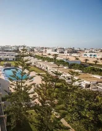 Superior Bungalow, Pool View or Garden View