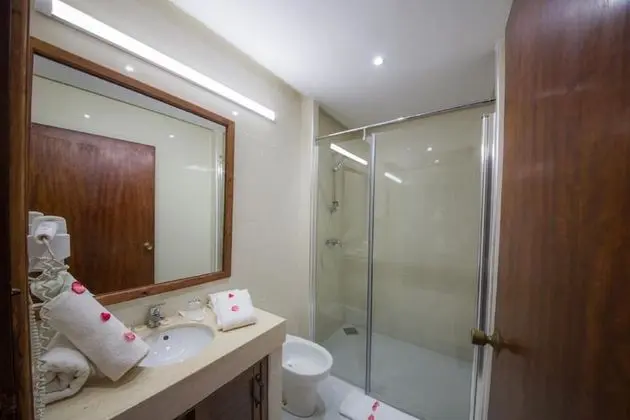 Superior Bungalow, Pool View or Garden View