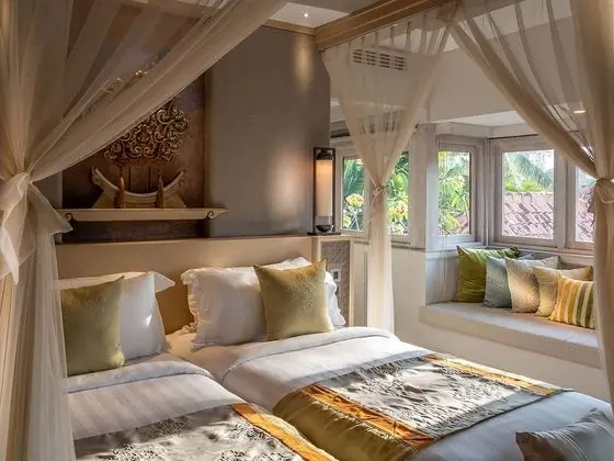 Villa, 4 Yatak Odası, Kişiye Özel Havuzlu