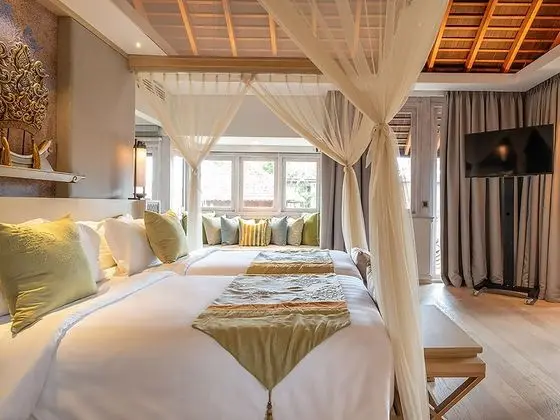 Villa, 4 Yatak Odası, Kişiye Özel Havuzlu