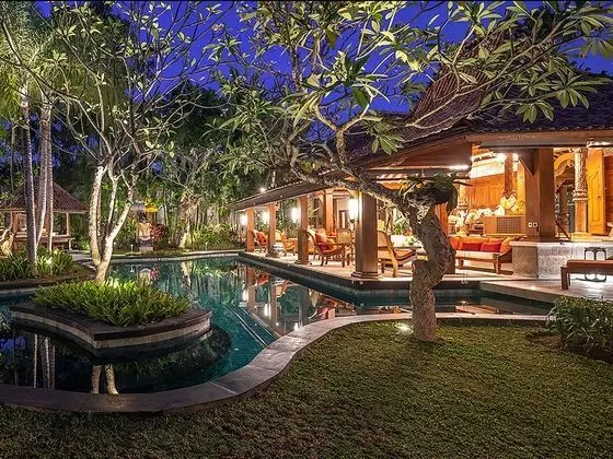 Villa, 4 Yatak Odası, Kişiye Özel Havuzlu