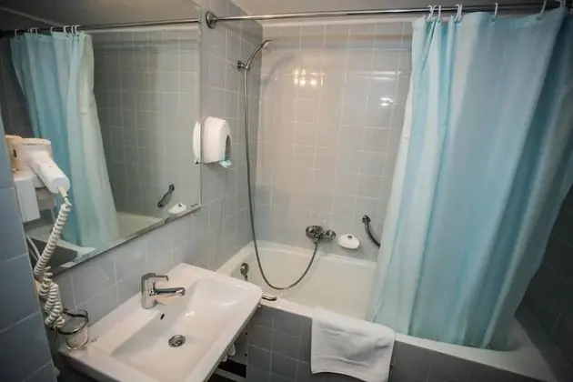 Economy Tek Büyük Yataklı Oda