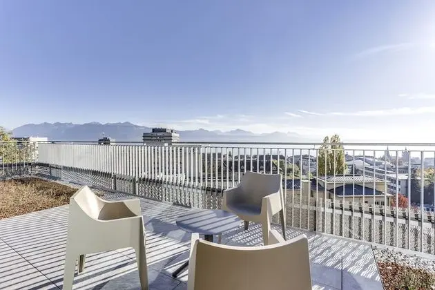 Superior Oda, Balkon, Göl Manzaralı
