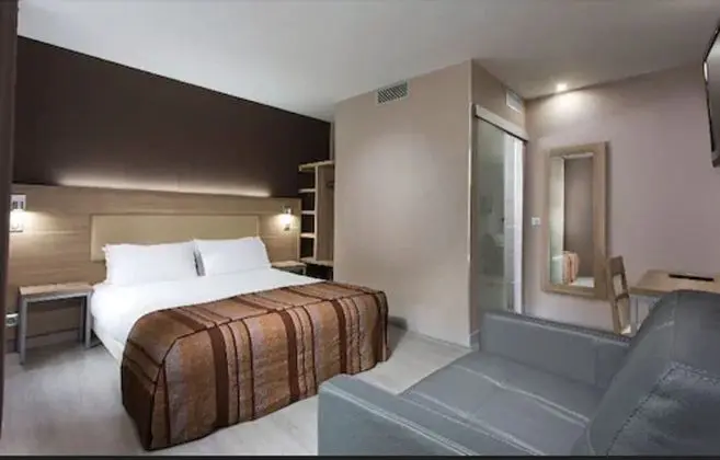 Superior Tek Büyük Yataklı Oda