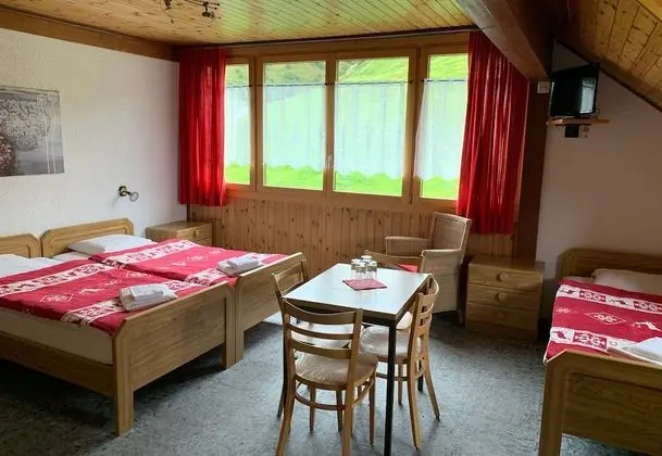 Dört Kişilik Oda