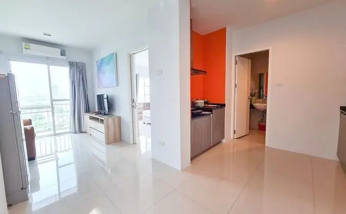 One Bedroom Apartment