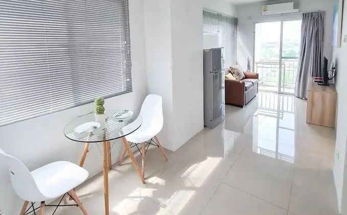 One Bedroom Apartment