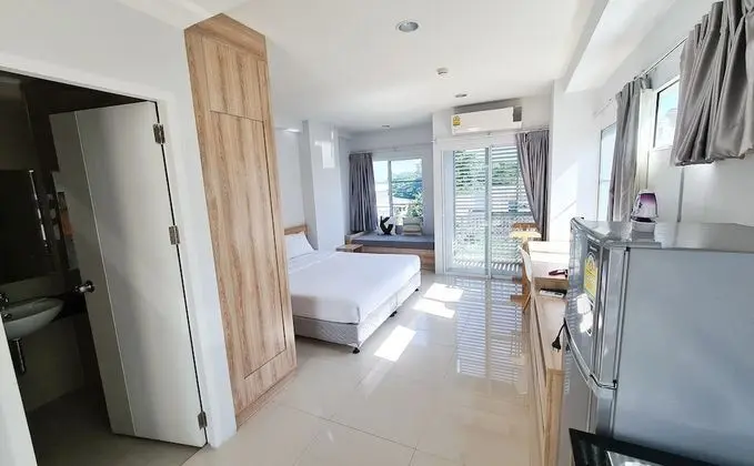 Studio Room