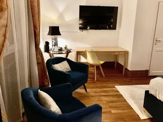 Comfort Tek Büyük Yataklı Oda
