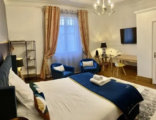 Comfort Tek Büyük Yataklı Oda