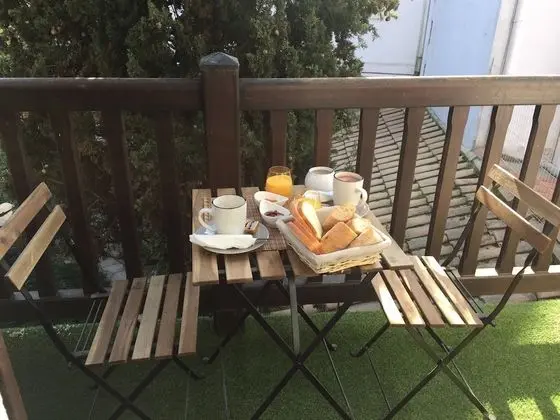 Tek Büyük Yataklı Oda, 1 Çift Kişilik Yatak, Sigara İçilmez