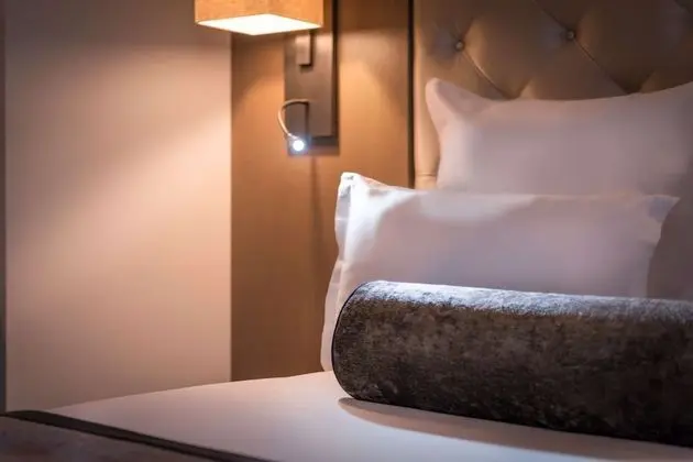 Classic Tek Büyük Yataklı Oda