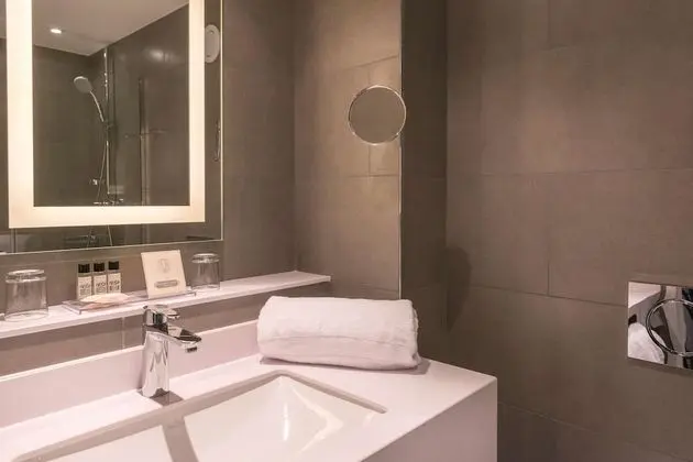 Classic Tek Büyük Yataklı Oda