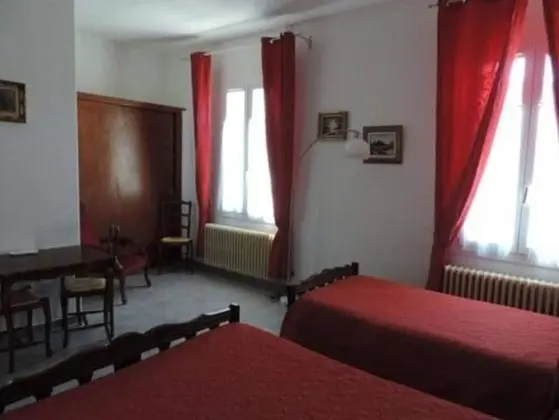 Üç Kişilik Oda, Banyolu/Duşlu