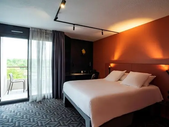 TRIBE Extra balcony overlooking the medieval town