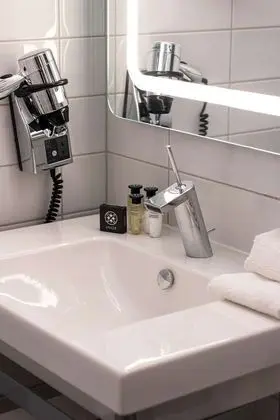 Comfort Oda, 2 Tek Kişilik Yatak, Sigara İçilmez (Side View)