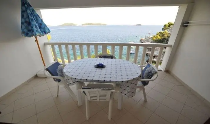 Apart Daire (Desa - 10 m from the beach - A2-Velik)