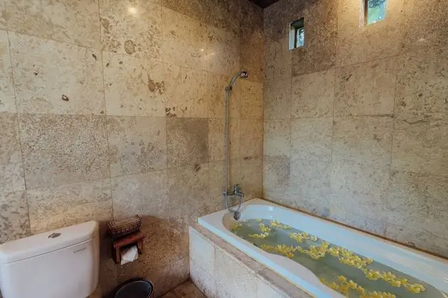 Luxury Villa, 2 Yatak Odası, Kişiye Özel Havuzlu, Bahçeli