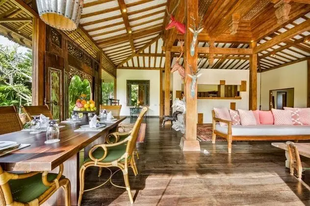 Villa, Sigara İçilebilir