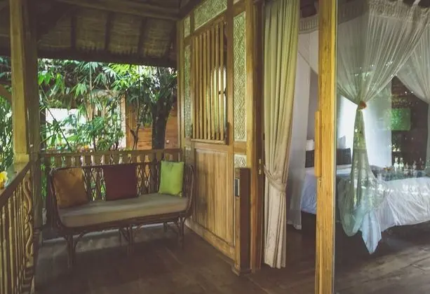 Deluxe Bungalov, 1 Yatak Odası, Havuz Manzaralı (Joglo)