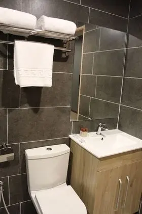 Stüdyo, 1 En Büyük (King) Boy Yatak