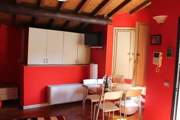 Basic Stüdyo, 1 Büyük (Queen) Boy Yatak, Küçük Mutfak, Kule