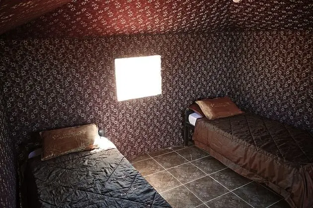 Basic Çadır, 2 Tek Kişilik Yatak, Dağ Manzaralı