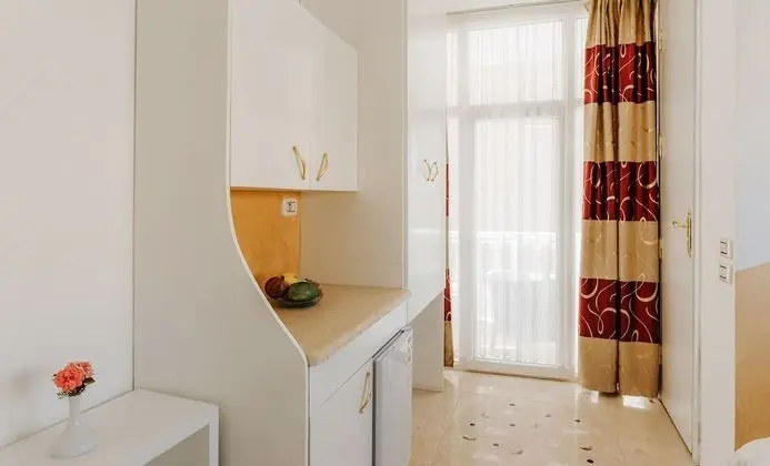 Panoramic Tek Büyük Yataklı Oda (Double room with Pyramids view)