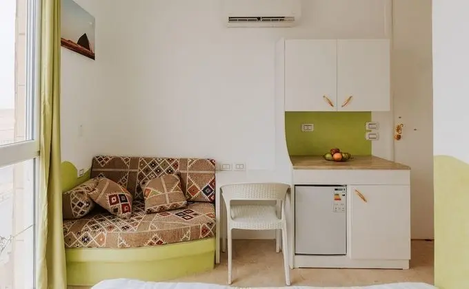 Panoramic Tek Büyük Yataklı Oda (Double room with Pyramids view)