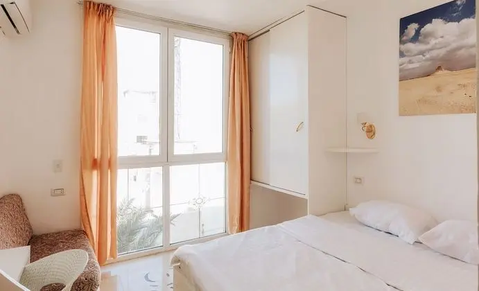 Panoramic Tek Büyük Yataklı Oda (Double room with Pyramids view)