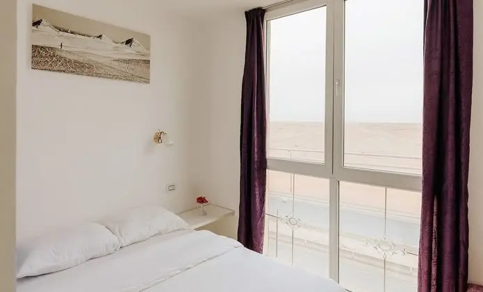 Panoramic Tek Büyük Yataklı Oda (Double room with Pyramids view)