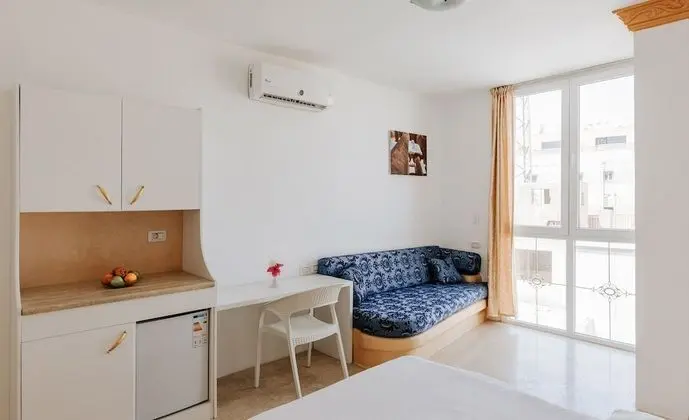 Panoramic Üç Kişilik Oda (2 + 1 room with Pyramids view)