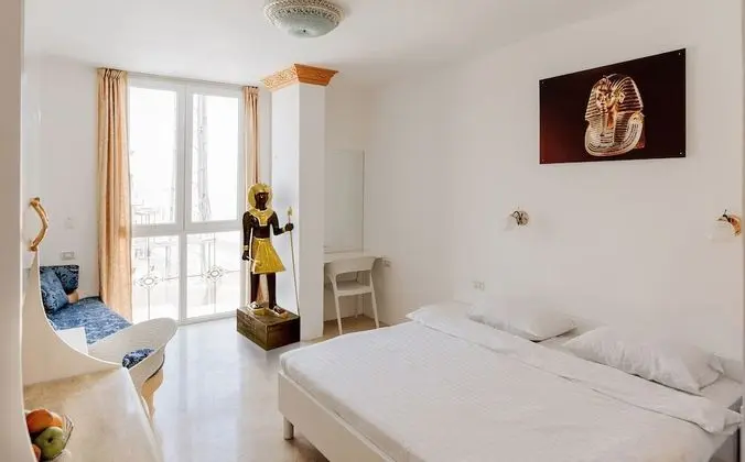 Panoramic Üç Kişilik Oda (2 + 1 room with Pyramids view)